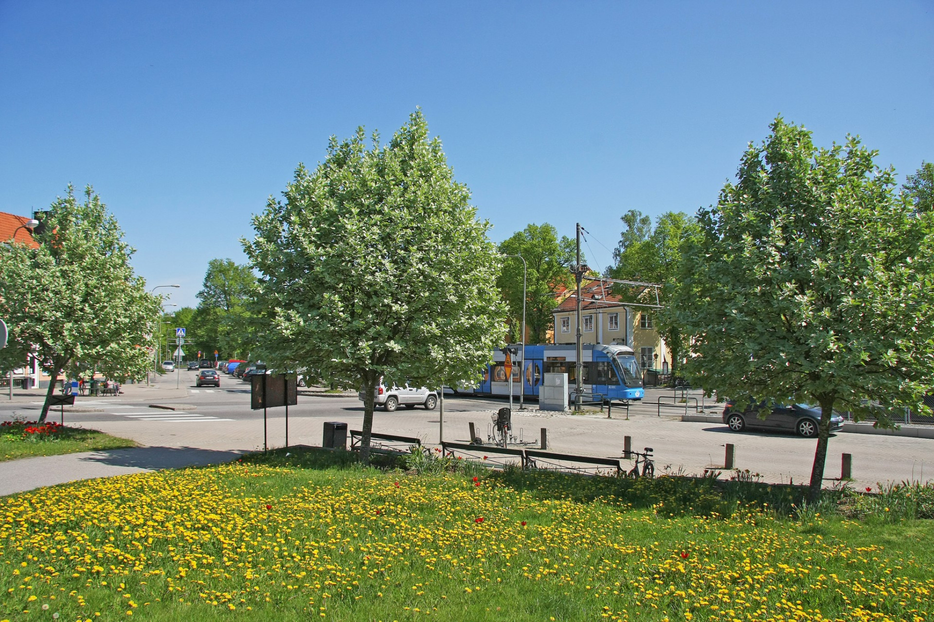 Alléparken med spårvagnshållplats Runda vägen 19